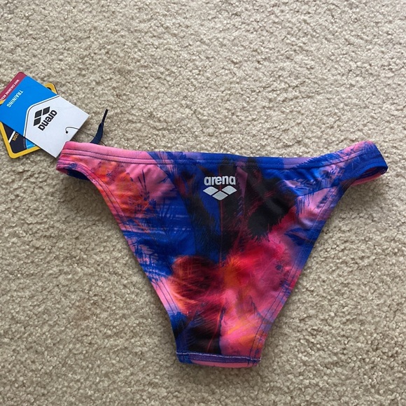 arena bikini bottoms - Picture 2 of 2